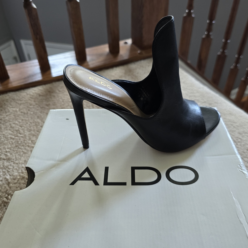 Aldo Black Stiletto Mules Sleek Peep-Toe Design